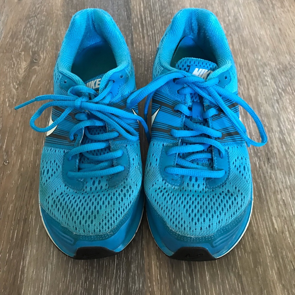 Women’s Nike Pegasus 29 running shoes size 7